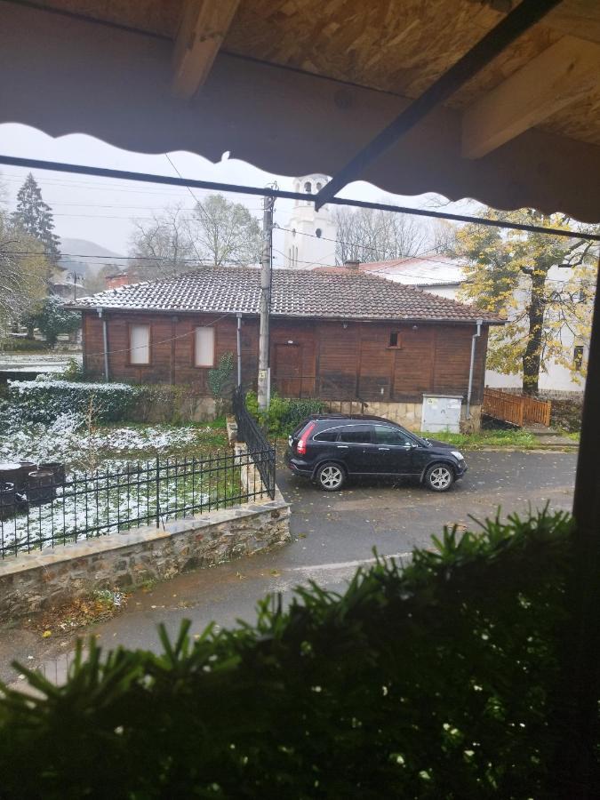 Апартамент За Гости Централ Malko Turnovo Екстер'єр фото